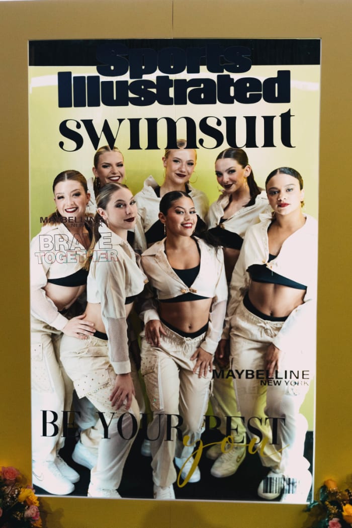 Members of the UCF dance team.